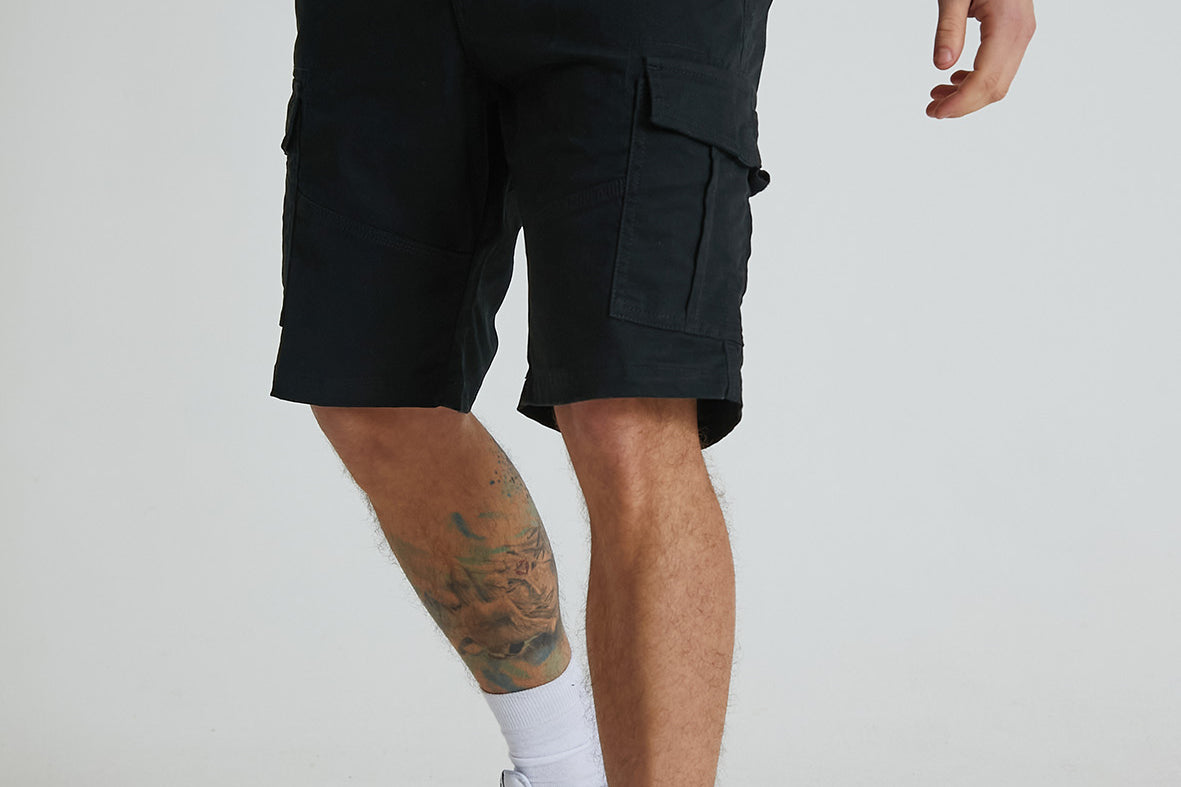 ROVER Cargo short with multi pockets in premium cotton twill - BLACK - DML Jeans 