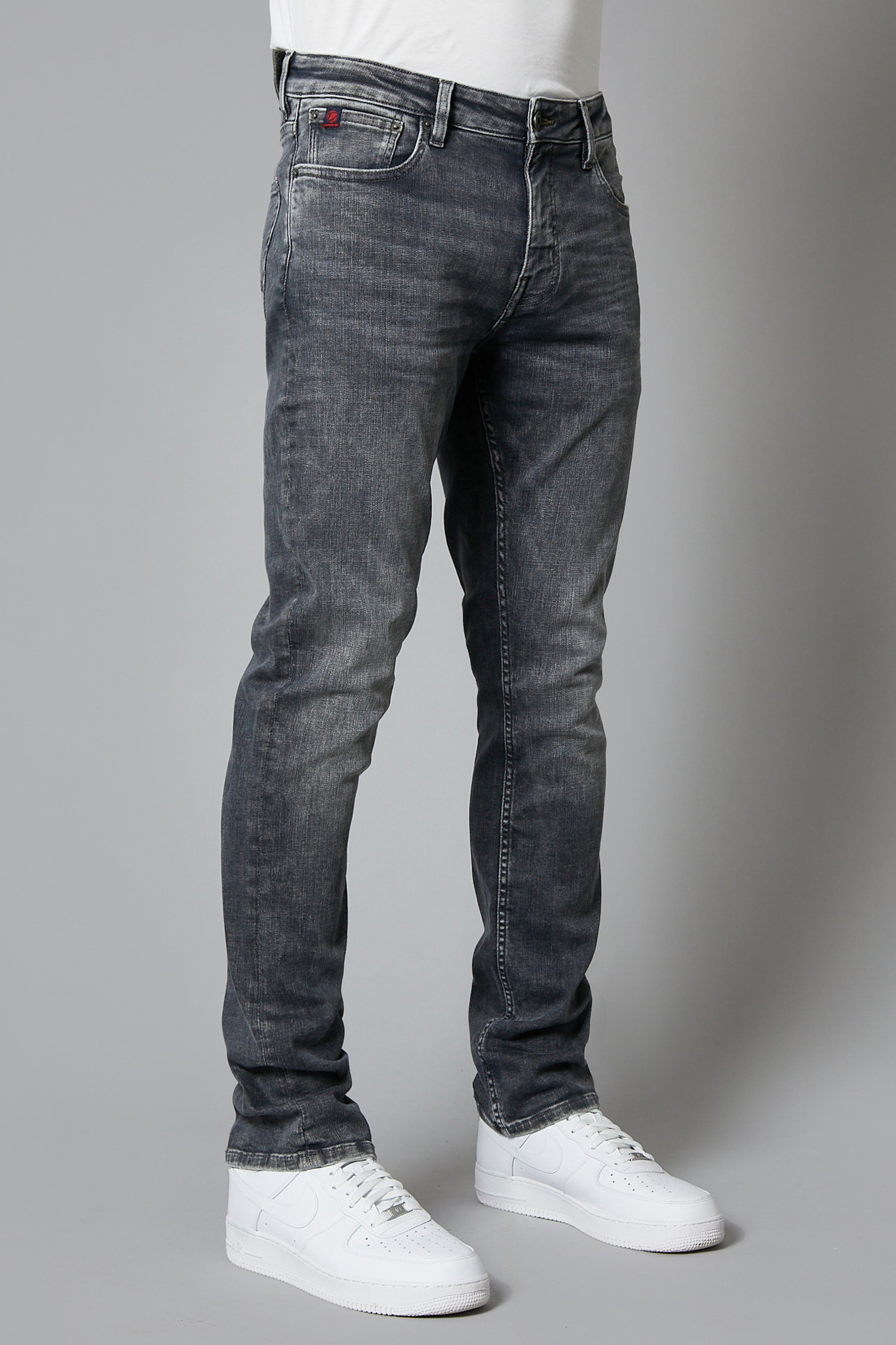 ALASKA Straight Fit Jeans In Grey