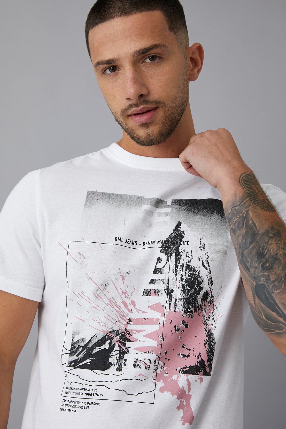 SUMMIT Printed crew neck t-shirt in OPTIC WHITE | DML Jeans