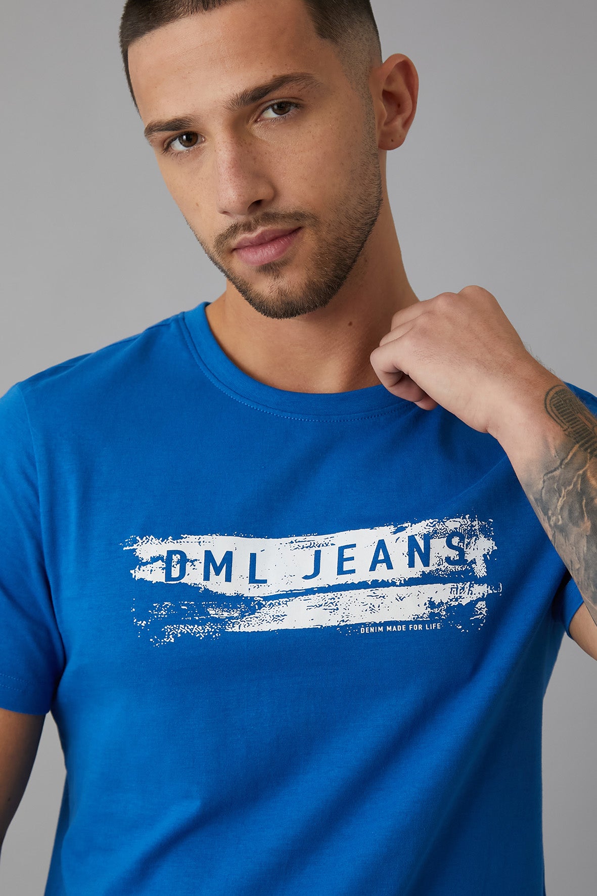 Onleesbaar Specificiteit Cokes SCORE Printed crew neck t-shirt in ADMIRAL | DML Jeans